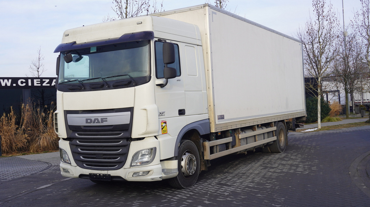 DAF XF 410 EURO 6 /410 HP / 20 EPAL / Dhollandia lift 1500 kg - Autocarro furgonato: foto 2 DAF XF 410 EURO 6 /410 HP / 20 EPAL / Dhollandia lift 1500 kg - Autocarro furgonato: foto 2