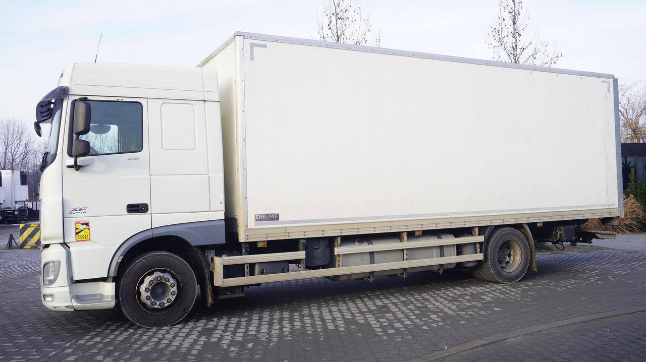 DAF XF 410 EURO 6 /410 HP / 20 EPAL / Dhollandia lift 1500 kg - Autocarro furgonato: foto 3 DAF XF 410 EURO 6 /410 HP / 20 EPAL / Dhollandia lift 1500 kg - Autocarro furgonato: foto 3