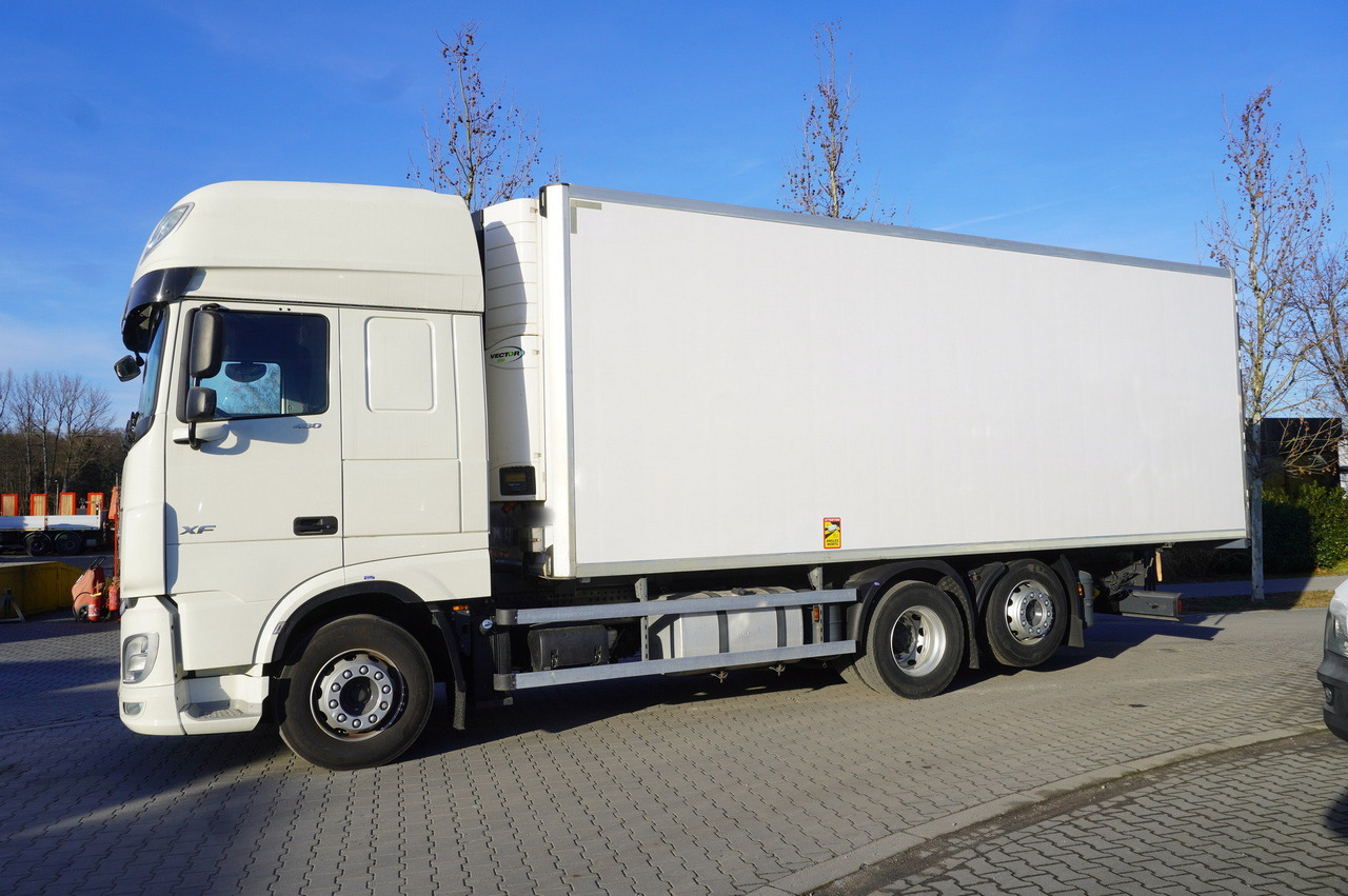 DAF XF 480 EURO 6/ 2021 / Lamberet Refrigerator / Carrier Vector 1550 - Autocarro frigorifero: foto 2 DAF XF 480 EURO 6/ 2021 / Lamberet Refrigerator / Carrier Vector 1550 - Autocarro frigorifero: foto 2