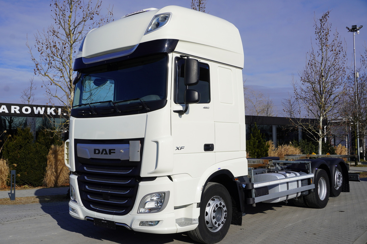 DAF XF 480 SSC / 6x2 / BDF / standard / 380 tho.km - Autocarro telaio: foto 1 DAF XF 480 SSC / 6x2 / BDF / standard / 380 tho.km - Autocarro telaio: foto 1
