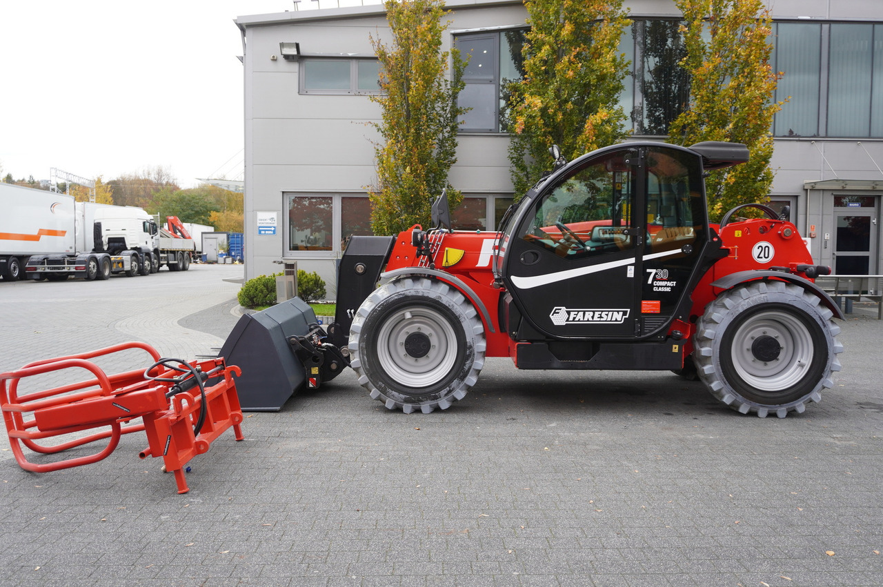 Faresin 730C Classic 55 / NEW / 550 MTH!!! / reach 7 m / joystick - Pala gommata telescopica: foto 3 Faresin 730C Classic 55 / NEW / 550 MTH!!! / reach 7 m / joystick - Pala gommata telescopica: foto 3