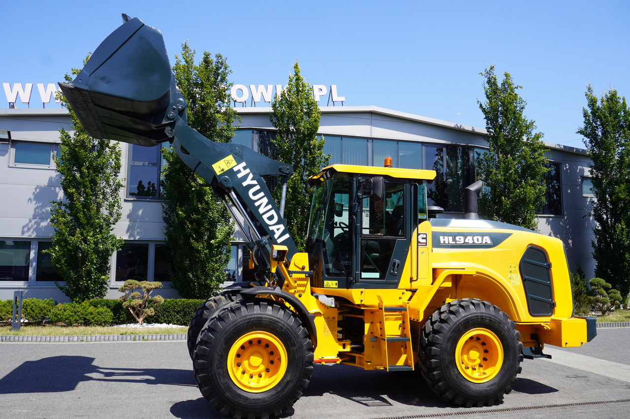 HYUNDAI HL940A articulated loader / year 2021 / weight 13.5t year of production 2021 - Pala gommata: foto 2 HYUNDAI HL940A articulated loader / year 2021 / weight 13.5t year of production 2021 - Pala gommata: foto 2