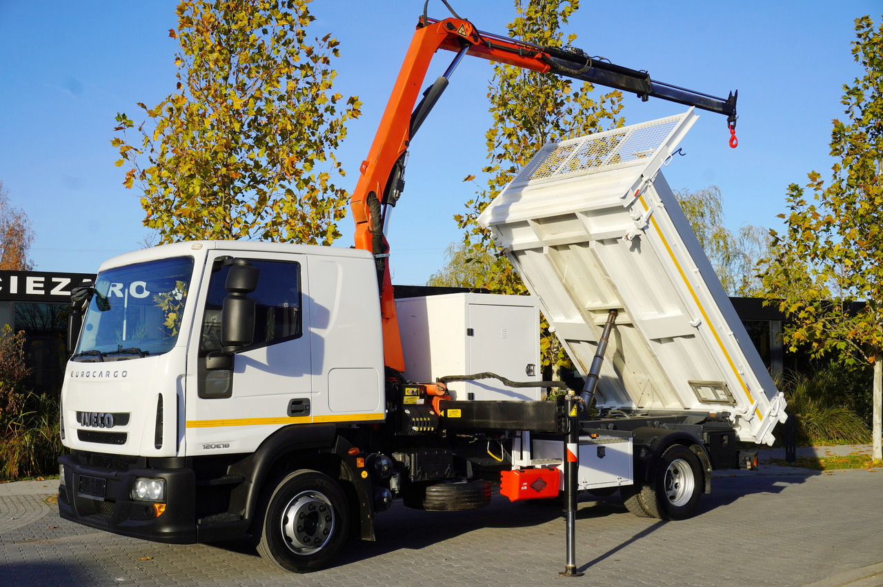 IVECO Eurocargo 120E18 Crane Palfinger / 3-way tipper / sleeper cab - Camion con gru: foto 1 IVECO Eurocargo 120E18 Crane Palfinger / 3-way tipper / sleeper cab - Camion con gru: foto 1