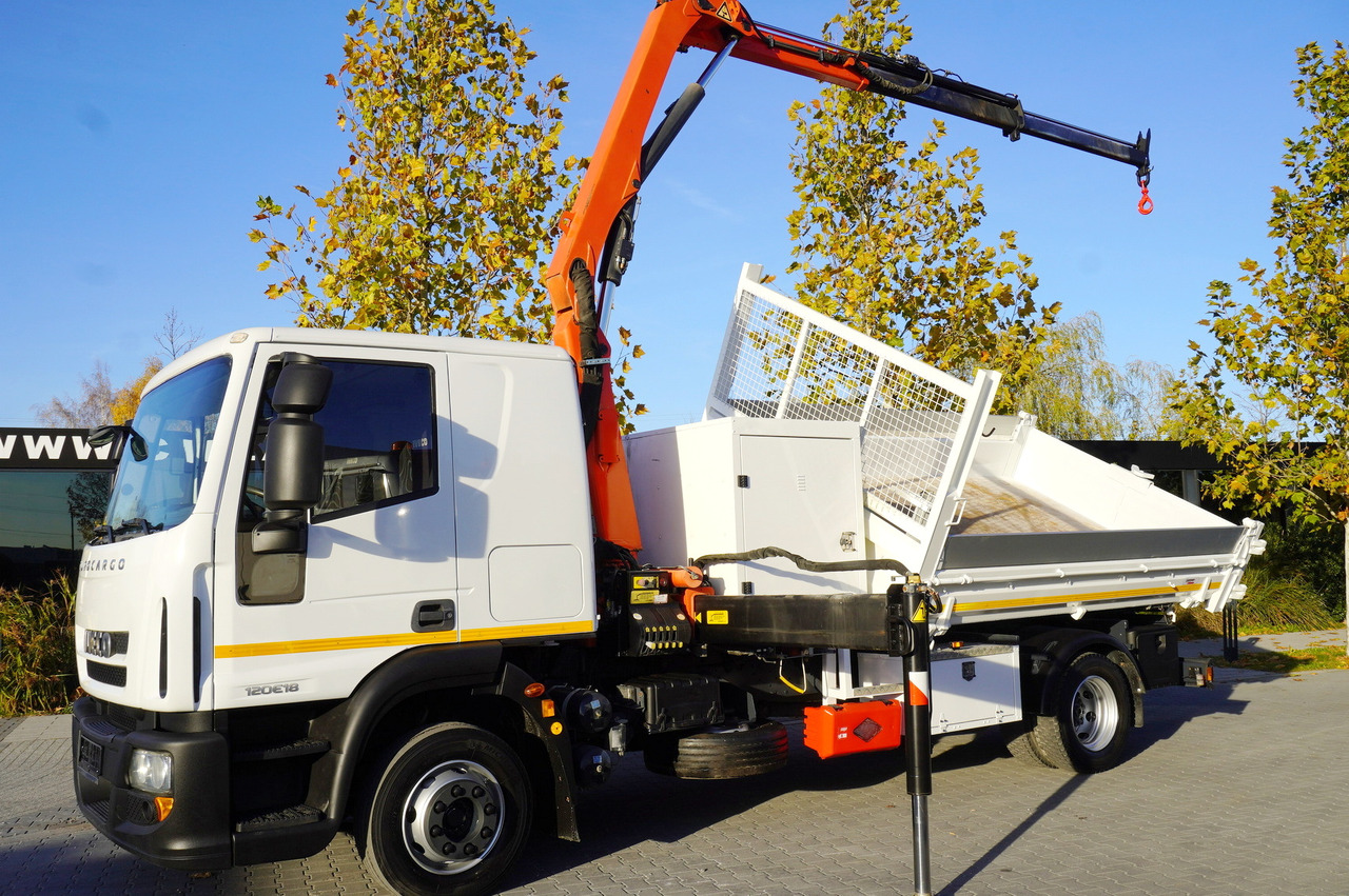 IVECO Eurocargo 120E18 Crane Palfinger / 3-way tipper / sleeper cab - Autocarro con pianale/ Cassone fisso, Camion con gru: foto 3 IVECO Eurocargo 120E18 Crane Palfinger / 3-way tipper / sleeper cab - Autocarro con pianale/ Cassone fisso, Camion con gru: foto 3