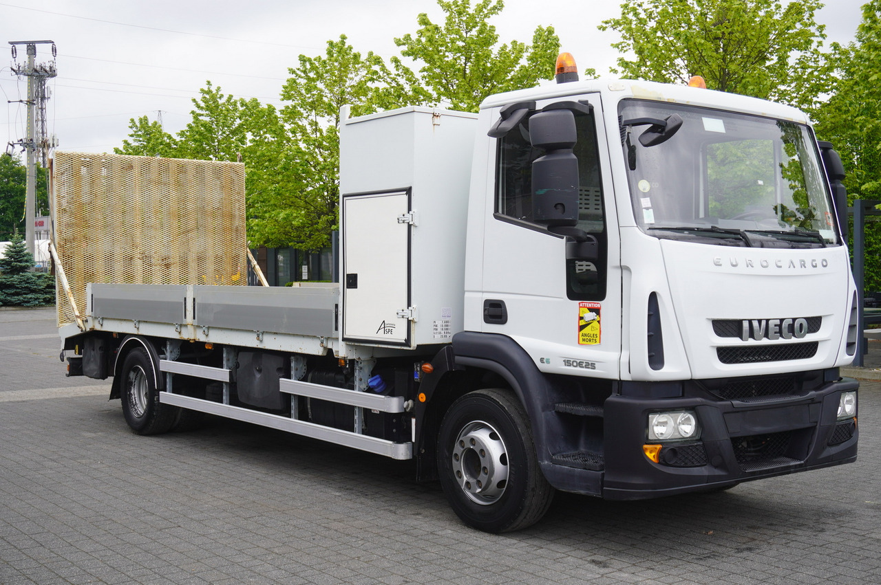 IVECO Eurocargo 150 E25 / 90 tho. km !!! / Tow truck - Carro attrezzi: foto 4 IVECO Eurocargo 150 E25 / 90 tho. km !!! / Tow truck - Carro attrezzi: foto 4