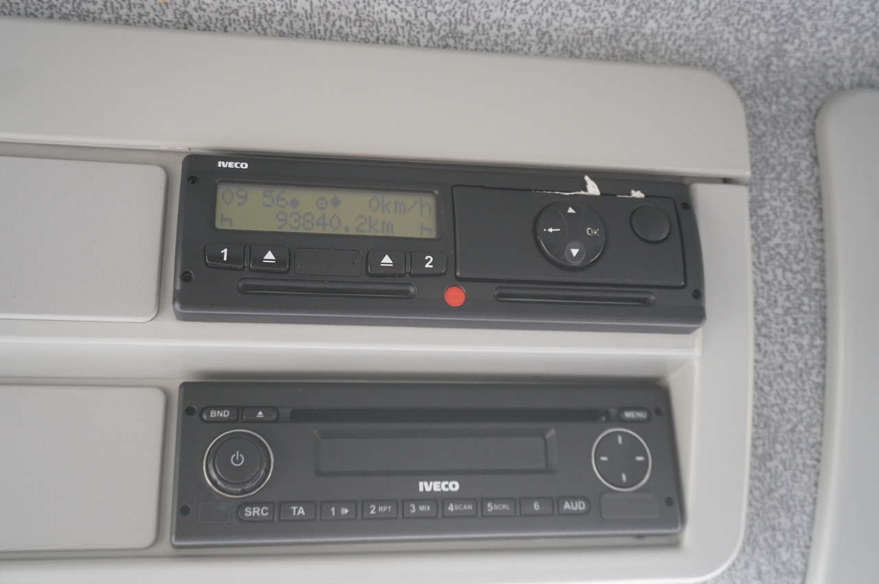 IVECO Eurocargo 150 E25 / 90 tho. km !!! / Tow truck - Camion bisarca: foto 3 IVECO Eurocargo 150 E25 / 90 tho. km !!! / Tow truck - Camion bisarca: foto 3