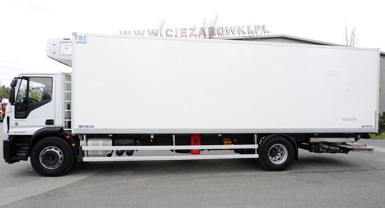 IVECO Eurocargo 190-280L E6 4x2 / Refrigerator / Dhollandia DHSM.20 tail lift / 21 pallets - Autocarro frigorifero: foto 2 IVECO Eurocargo 190-280L E6 4x2 / Refrigerator / Dhollandia DHSM.20 tail lift / 21 pallets - Autocarro frigorifero: foto 2