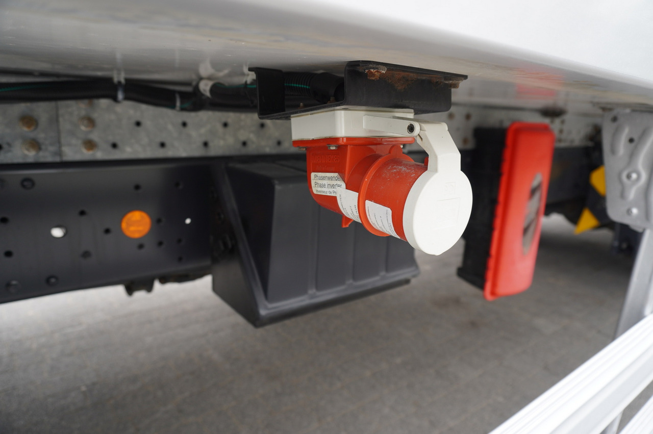 Leasing di IVECO Eurocargo 190-280L E6 4x2 / Refrigerator / Dhollandia DHSM.20 tail lift / 21 pallets IVECO Eurocargo 190-280L E6 4x2 / Refrigerator / Dhollandia DHSM.20 tail lift / 21 pallets: foto 26 Leasing di IVECO Eurocargo 190-280L E6 4x2 / Refrigerator / Dhollandia DHSM.20 tail lift / 21 pallets IVECO Eurocargo 190-280L E6 4x2 / Refrigerator / Dhollandia DHSM.20 tail lift / 21 pallets: foto 26