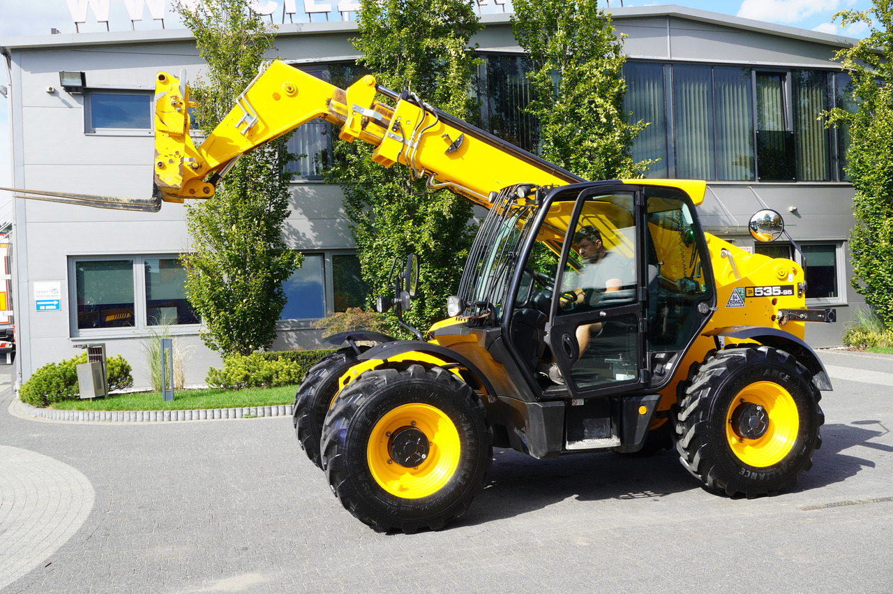 JCB 535-95 / 3.5 T / range 9.5 m / 700 MTH! - Pala gommata telescopica: foto 5 JCB 535-95 / 3.5 T / range 9.5 m / 700 MTH! - Pala gommata telescopica: foto 5