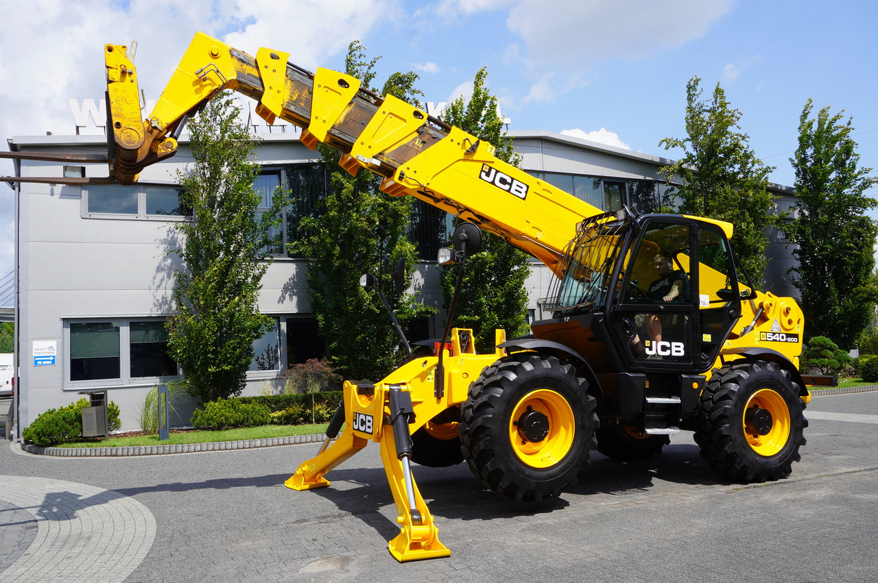 JCB 540-200 Telescopic Loader / 20 m reach / joystick / 2 units - Pala gommata telescopica: foto 3 JCB 540-200 Telescopic Loader / 20 m reach / joystick / 2 units - Pala gommata telescopica: foto 3