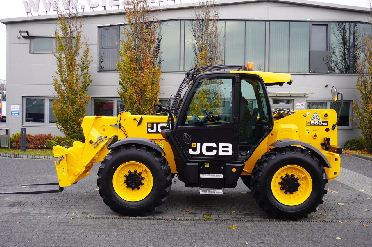 JCB 560-80 / 6 ton lifting capacity / power 146 HP - Sollevatore telescopico: foto 3 JCB 560-80 / 6 ton lifting capacity / power 146 HP - Sollevatore telescopico: foto 3