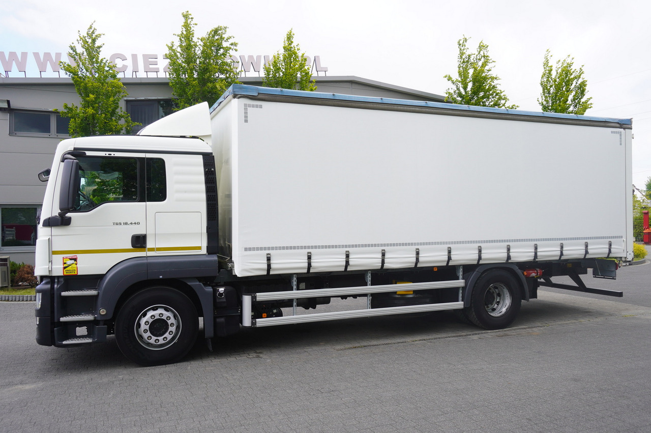 MAN TGS 18.440 / 19 EPAL curtainsider / Sleeper cab - Camion centinato: foto 5 MAN TGS 18.440 / 19 EPAL curtainsider / Sleeper cab - Camion centinato: foto 5