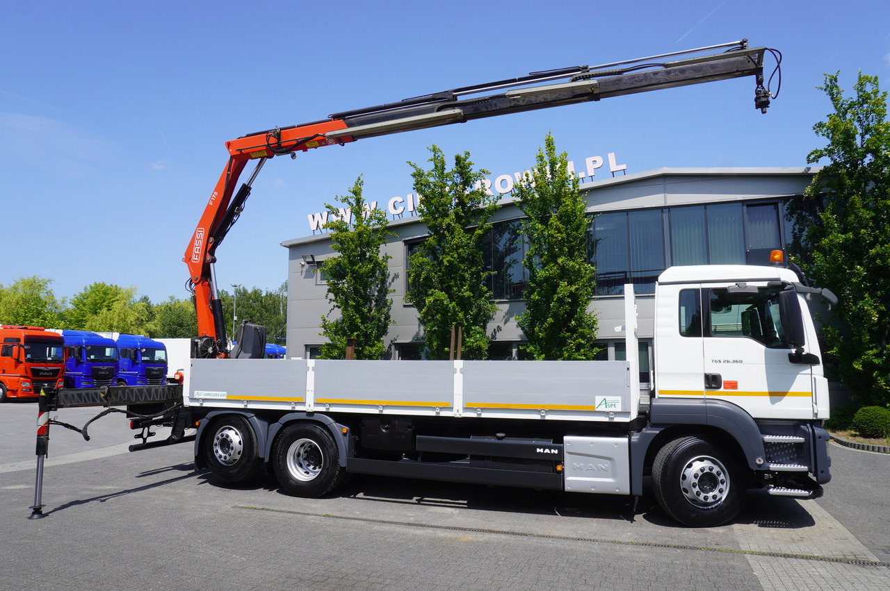 MAN TGS 26.360 Flatbed / Fassi F175 7.7 T / steered 3rd axle - Autocarro con pianale/ Cassone fisso, Camion con gru: foto 4 MAN TGS 26.360 Flatbed / Fassi F175 7.7 T / steered 3rd axle - Autocarro con pianale/ Cassone fisso, Camion con gru: foto 4