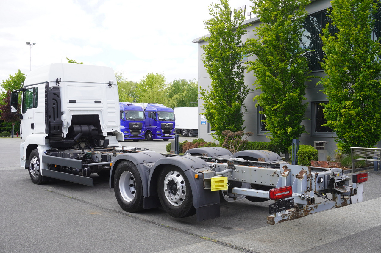 MAN TGS 26.420 / 7.5 m chassis / 14.5 t load cap. / Sleeping cab - Autocarro telaio: foto 3 MAN TGS 26.420 / 7.5 m chassis / 14.5 t load cap. / Sleeping cab - Autocarro telaio: foto 3