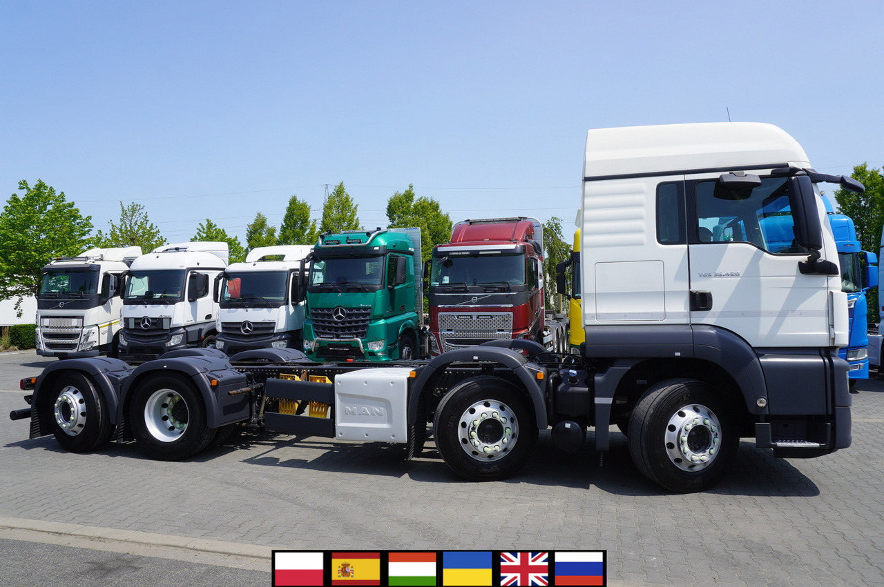 MAN TGS 35.420 8×2 / Chassis 6.4 m / 3 steered axles - Autocarro telaio: foto 1 MAN TGS 35.420 8×2 / Chassis 6.4 m / 3 steered axles - Autocarro telaio: foto 1