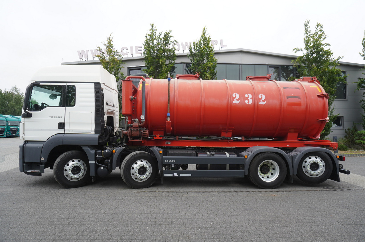 MAN TGS 35.420 8×2 / NEW septic barrel 13000 L / 3 steered axles - Camion cisterna: foto 2 MAN TGS 35.420 8×2 / NEW septic barrel 13000 L / 3 steered axles - Camion cisterna: foto 2