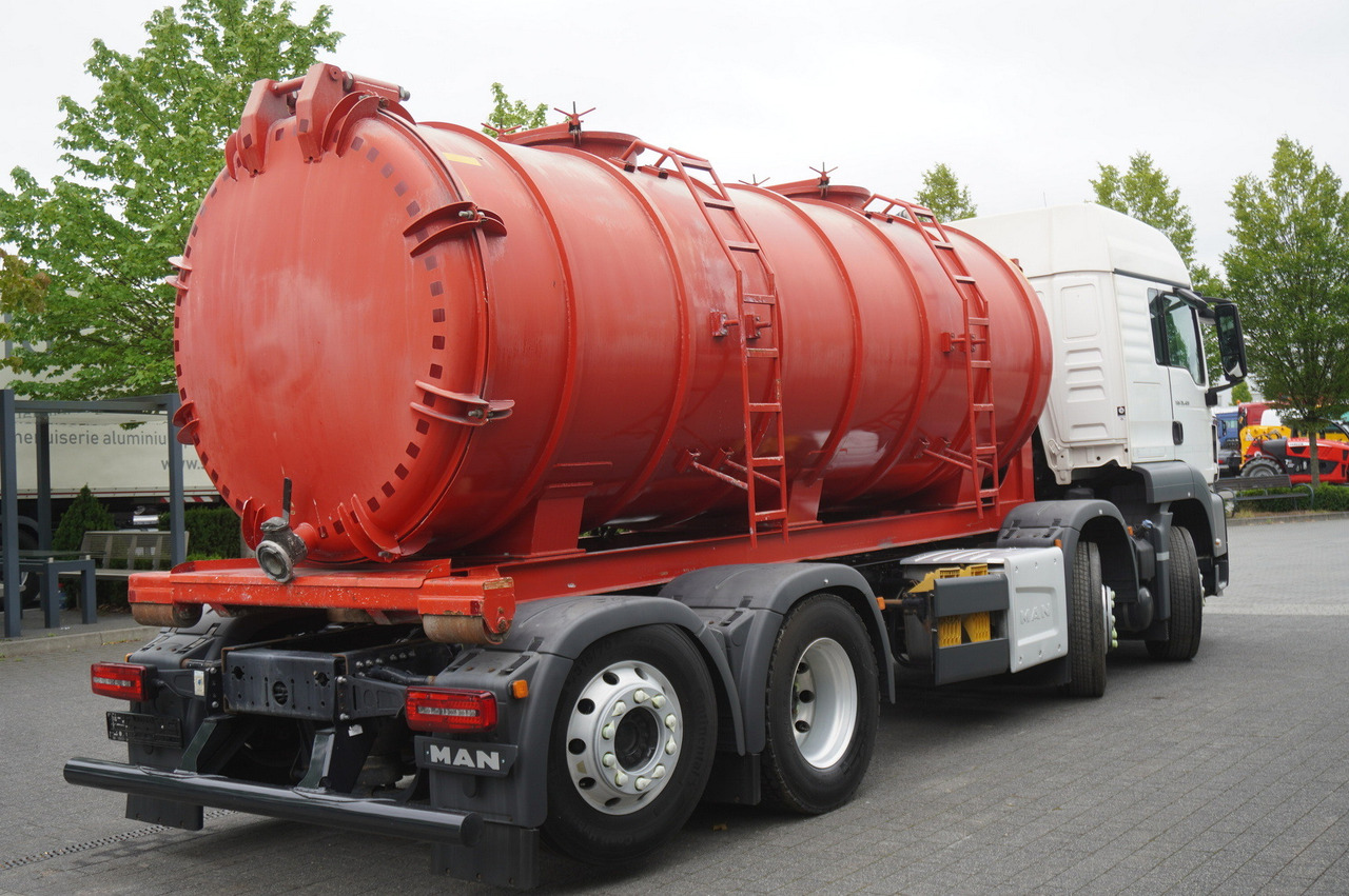 MAN TGS 35.420 8×2 / NEW septic barrel 13000 L / 3 steered axles - Camion cisterna: foto 4 MAN TGS 35.420 8×2 / NEW septic barrel 13000 L / 3 steered axles - Camion cisterna: foto 4