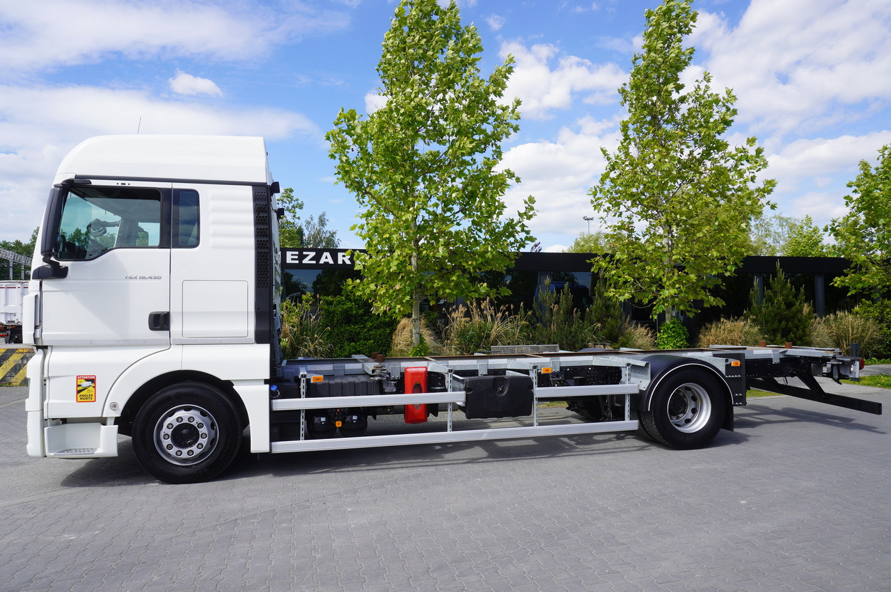 MAN TGX 18.430 / BDF 7.5 m / sleeping cab / 2021 - Autocarro portacontainer/ Caisse interchangeable: foto 2 MAN TGX 18.430 / BDF 7.5 m / sleeping cab / 2021 - Autocarro portacontainer/ Caisse interchangeable: foto 2