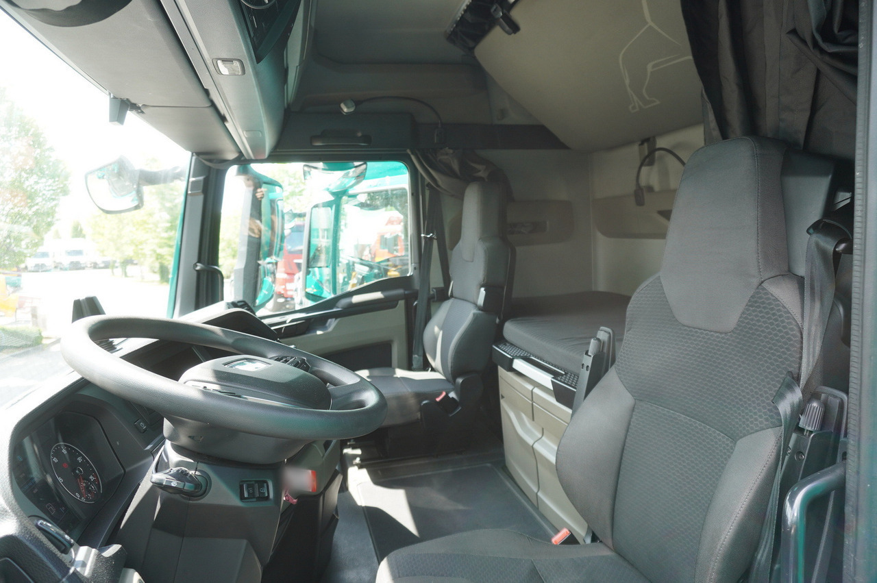 Camion centinato MAN TGX 18.470 / 2022 / Curtainsider 19 EPAL / Retarder / 15 units: foto 6