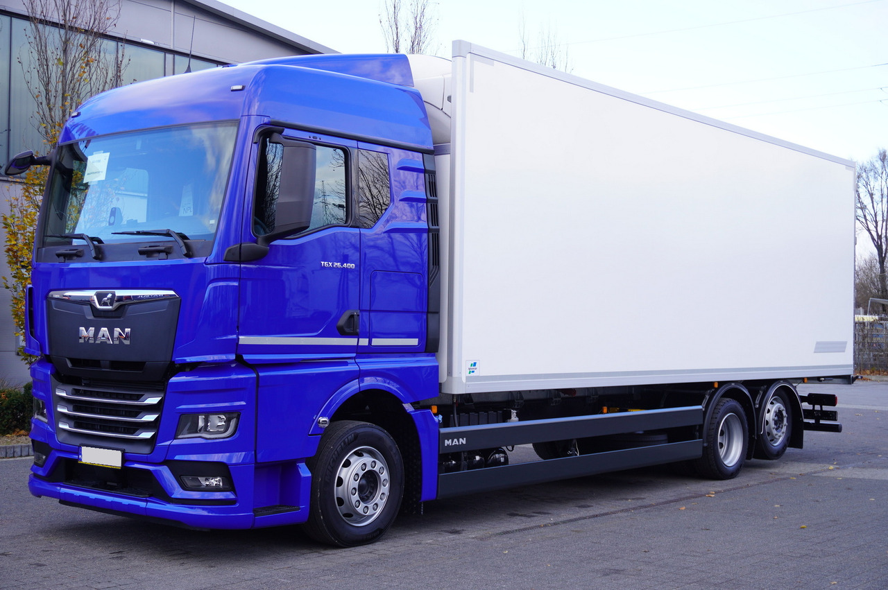 MAN TGX 26.400 / IGLOOCAR 20 pallets / Carrier Supra 1250 Silent - Autocarro frigorifero: foto 2 MAN TGX 26.400 / IGLOOCAR 20 pallets / Carrier Supra 1250 Silent - Autocarro frigorifero: foto 2