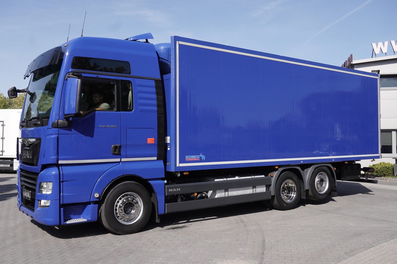 MAN TGX 26.500 E6 XXL / Schmitz 19 pallets / Thermoking / steering axle - Autocarro frigorifero: foto 2 MAN TGX 26.500 E6 XXL / Schmitz 19 pallets / Thermoking / steering axle - Autocarro frigorifero: foto 2