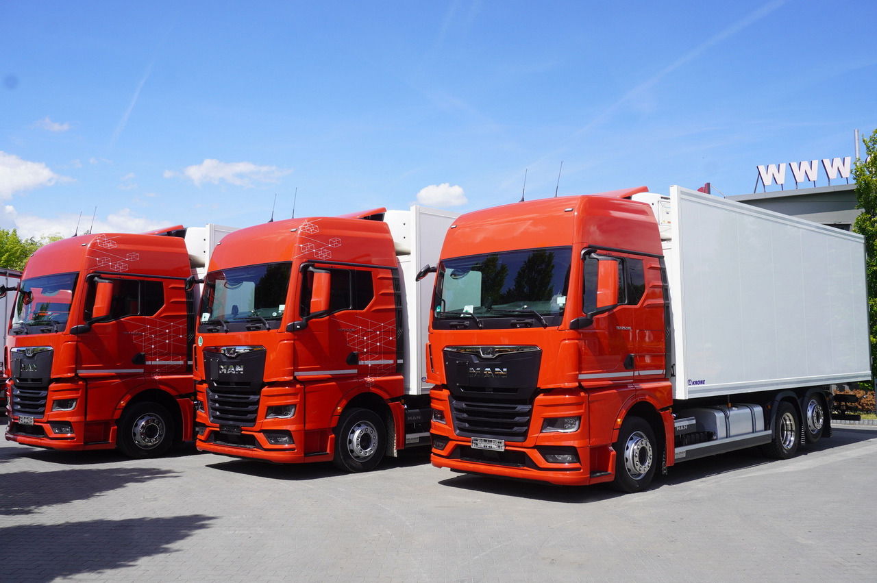 MAN TGX 26.510 / 2022 / New Krone refrigerator bitemperature / Dopplestock / 4 units - Autocarro frigorifero: foto 1 MAN TGX 26.510 / 2022 / New Krone refrigerator bitemperature / Dopplestock / 4 units - Autocarro frigorifero: foto 1