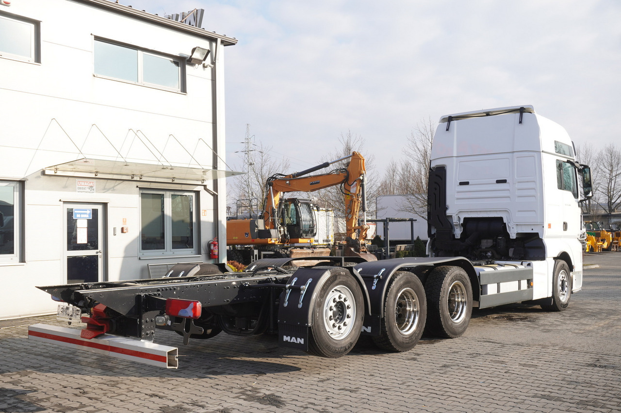 MAN TGX 35.580 E6 8x4/4 - 8.8m chassis frame - Autocarro telaio: foto 5 MAN TGX 35.580 E6 8x4/4 - 8.8m chassis frame - Autocarro telaio: foto 5