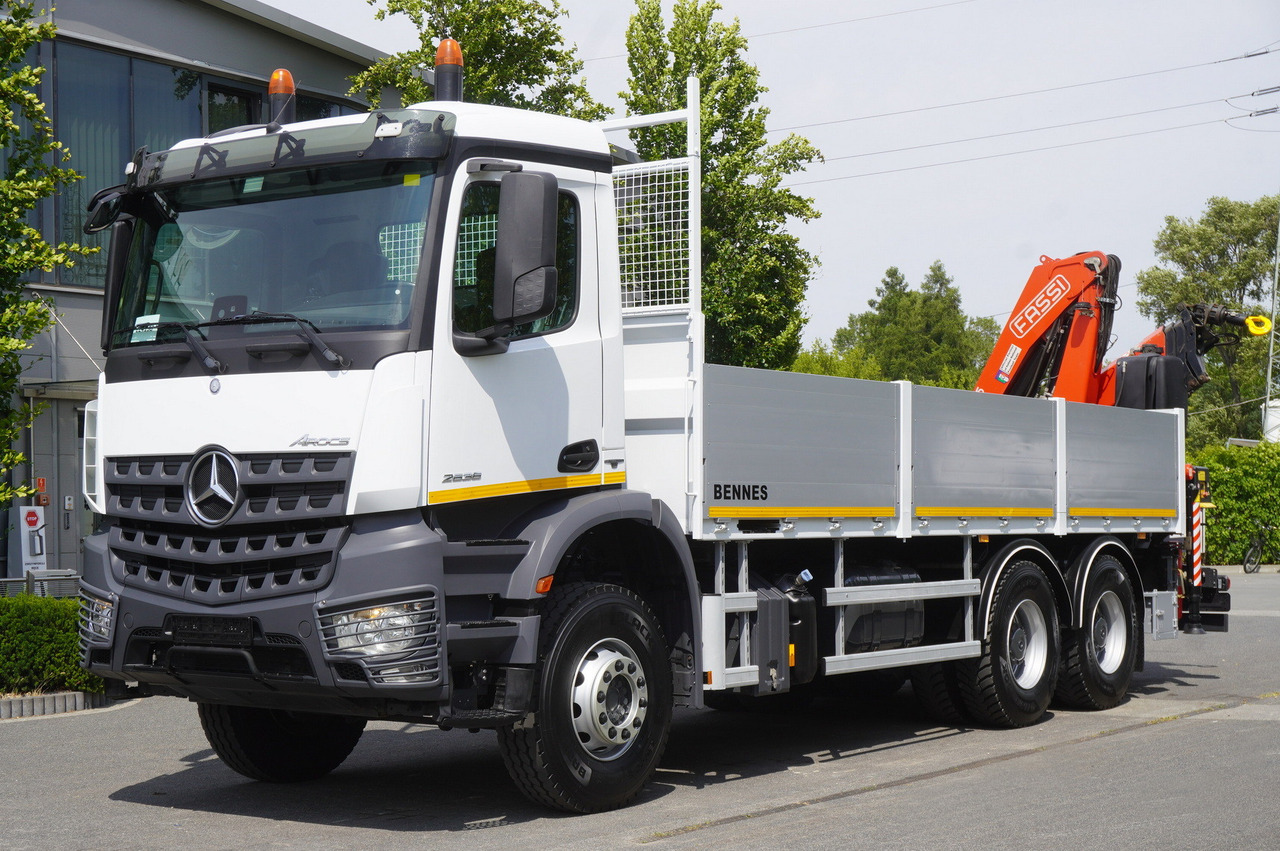 MERCEDES-BENZ AROCS 2636 Flatbed / HDS FASSI F175 7.7 T / 150,000 km - Autocarro con pianale/ Cassone fisso, Camion con gru: foto 3 MERCEDES-BENZ AROCS 2636 Flatbed / HDS FASSI F175 7.7 T / 150,000 km - Autocarro con pianale/ Cassone fisso, Camion con gru: foto 3
