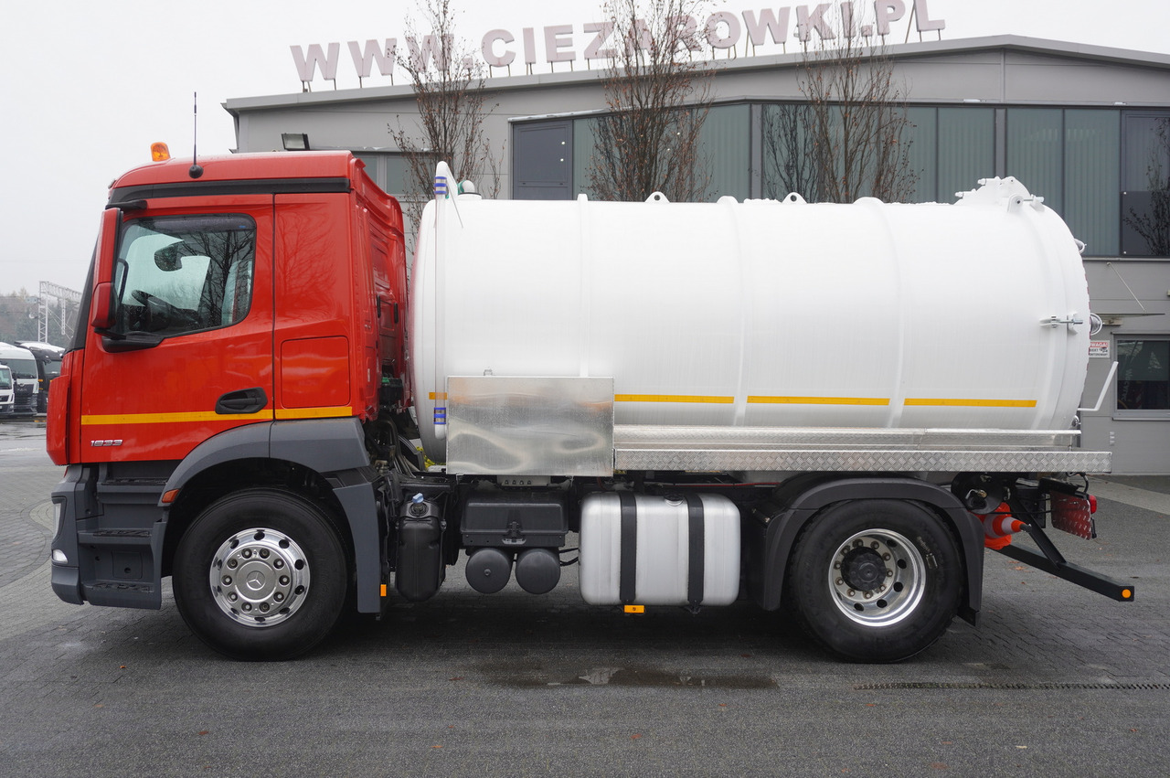 MERCEDES-BENZ Actros 1833 / 260 tho. km / NEW septic tank 11000 l - Camion cisterna: foto 2 MERCEDES-BENZ Actros 1833 / 260 tho. km / NEW septic tank 11000 l - Camion cisterna: foto 2
