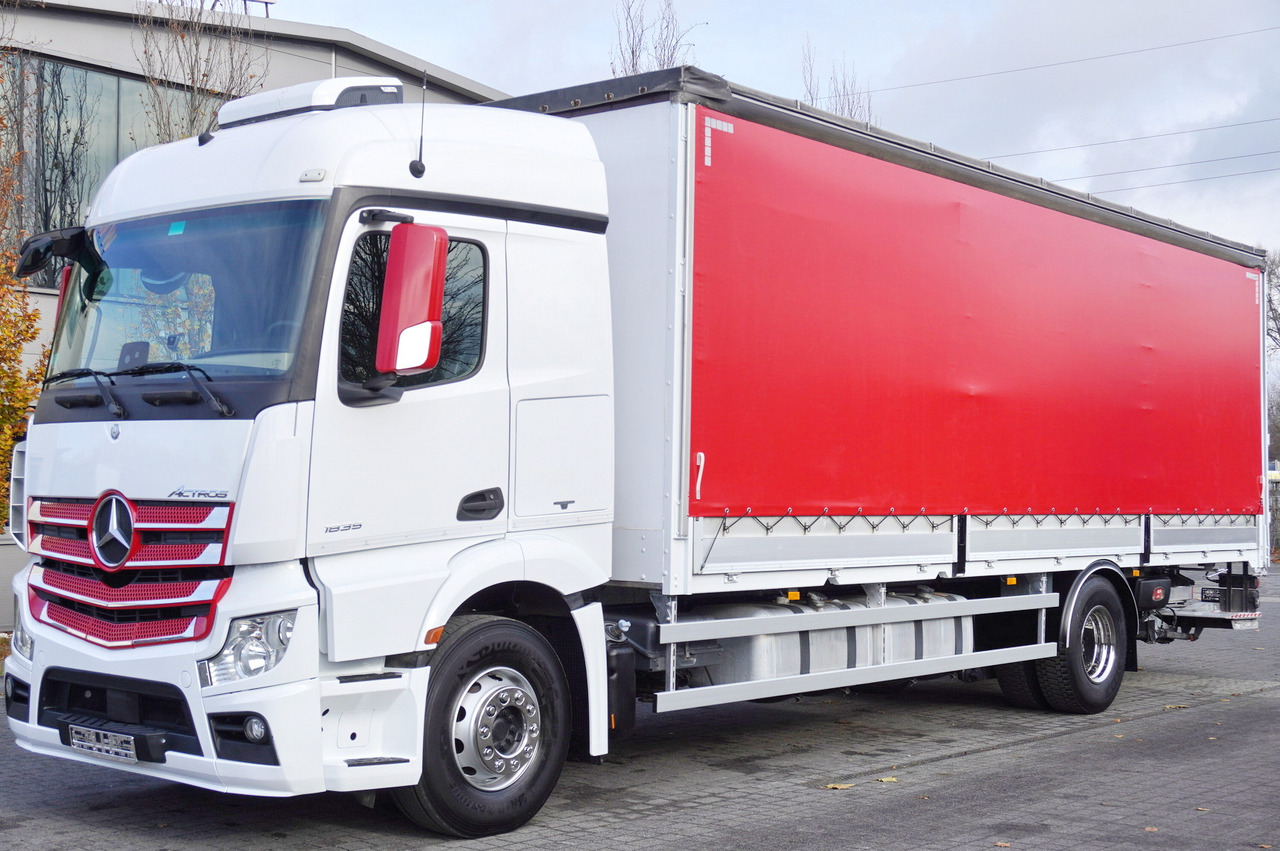 MERCEDES-BENZ Actros 1835 E6 4×2 / Curtainsider 21 pallets / tail lift 1.5t - Camion centinato: foto 1 MERCEDES-BENZ Actros 1835 E6 4×2 / Curtainsider 21 pallets / tail lift 1.5t - Camion centinato: foto 1