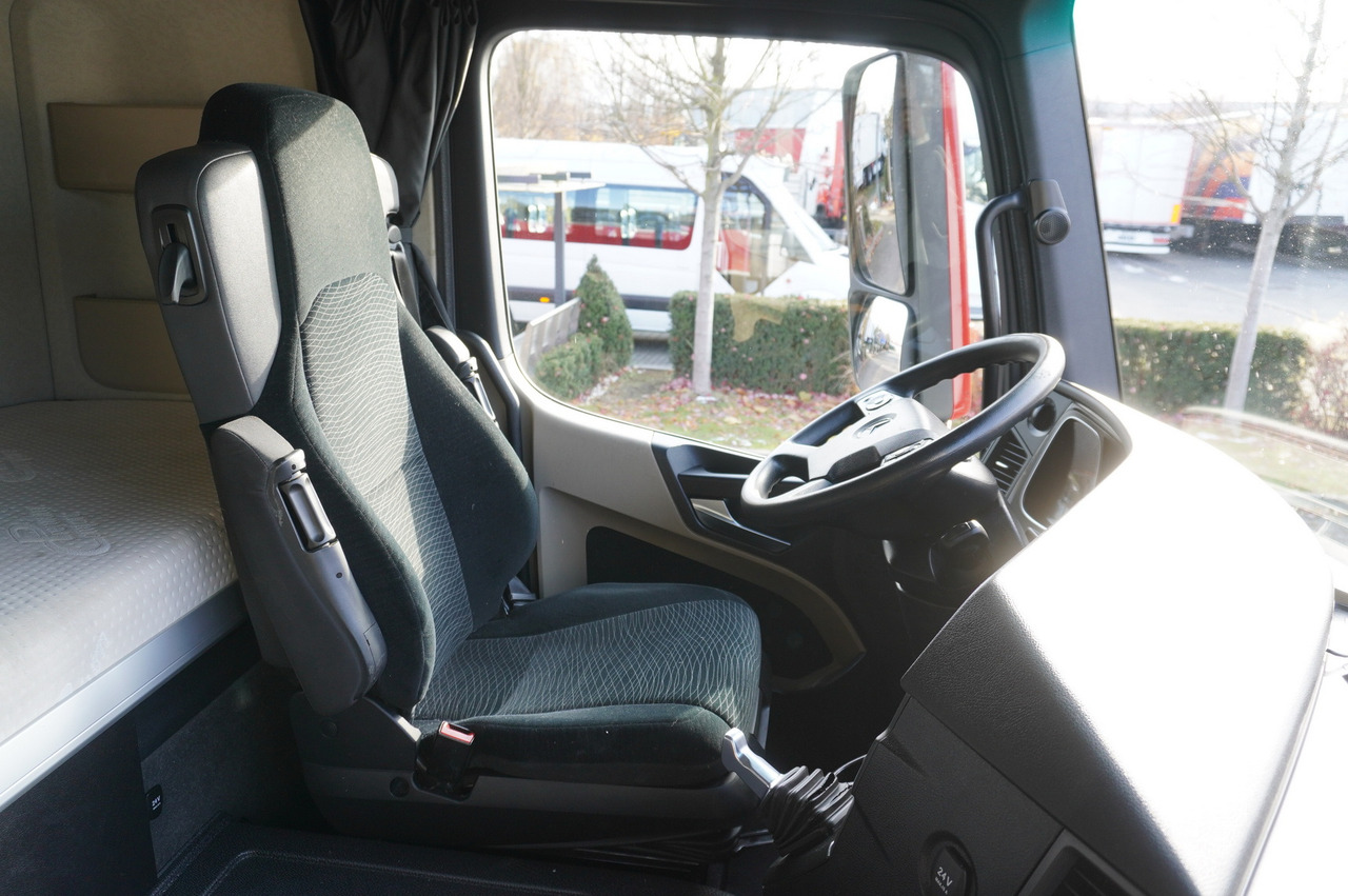 Camion centinato MERCEDES-BENZ Actros 1835 E6 4×2 / Curtainsider 21 pallets / tail lift 1.5t: foto 11