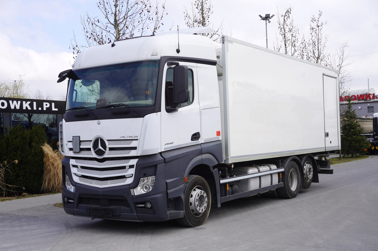 MERCEDES-BENZ Actros 2542 / GIGA cabin / Thermoking 1000R - Autocarro frigorifero: foto 1 MERCEDES-BENZ Actros 2542 / GIGA cabin / Thermoking 1000R - Autocarro frigorifero: foto 1