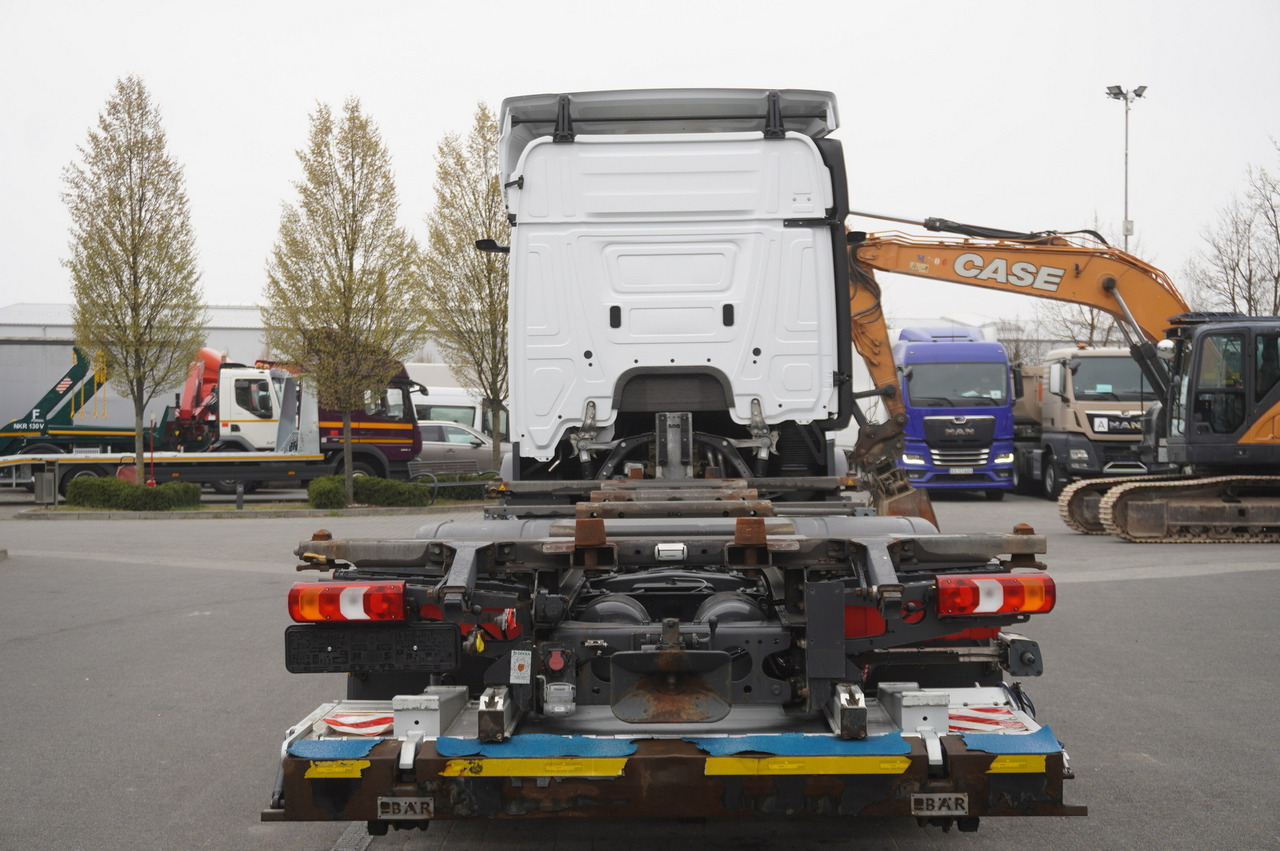 MERCEDES-BENZ Actros 2545 6×2 MP5 / ADR / several units - Autocarro portacontainer/ Caisse interchangeable: foto 4 MERCEDES-BENZ Actros 2545 6×2 MP5 / ADR / several units - Autocarro portacontainer/ Caisse interchangeable: foto 4