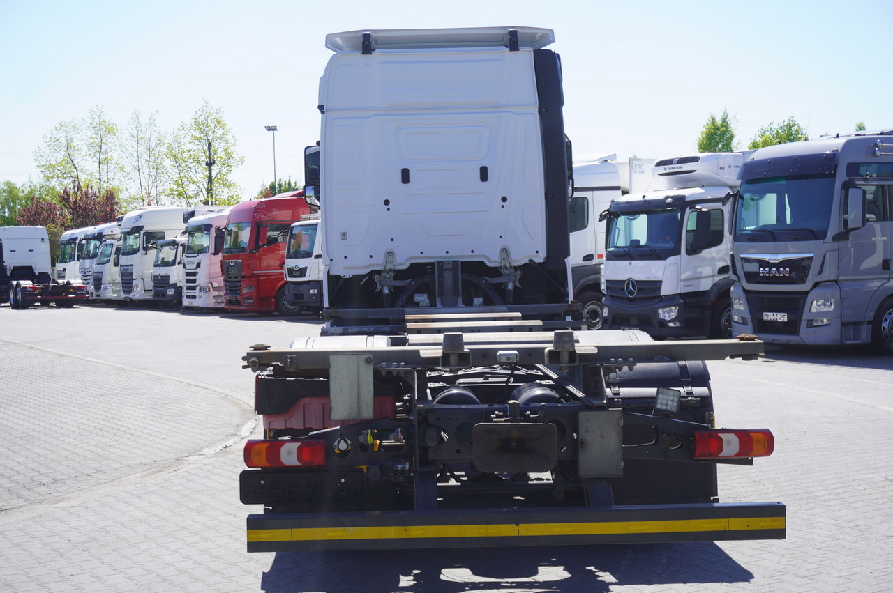 MERCEDES-BENZ Actros 2545 6×2 MP5 / Full ADR / BDF - Autocarro portacontainer/ Caisse interchangeable: foto 4 MERCEDES-BENZ Actros 2545 6×2 MP5 / Full ADR / BDF - Autocarro portacontainer/ Caisse interchangeable: foto 4