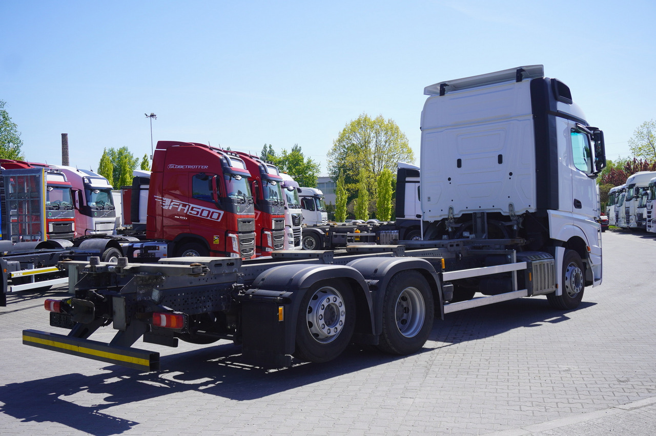 MERCEDES-BENZ Actros 2545 6×2 MP5 / Full ADR / BDF - Autocarro portacontainer/ Caisse interchangeable: foto 5 MERCEDES-BENZ Actros 2545 6×2 MP5 / Full ADR / BDF - Autocarro portacontainer/ Caisse interchangeable: foto 5