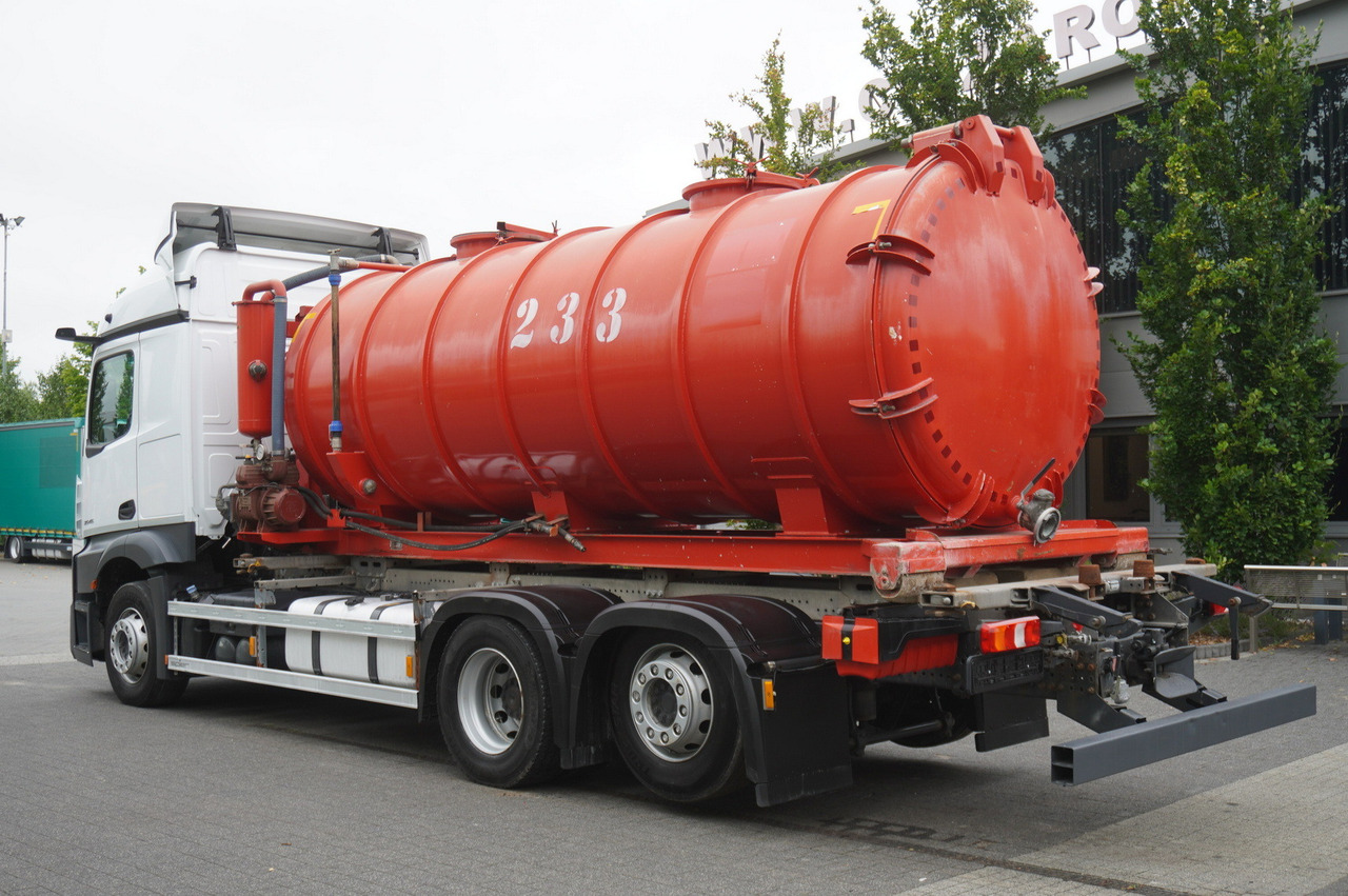 MERCEDES-BENZ Actros 2545 6 × 2 MP5 / NEW septic barrel 13000 L - Carrobotte: foto 3 MERCEDES-BENZ Actros 2545 6 × 2 MP5 / NEW septic barrel 13000 L - Carrobotte: foto 3