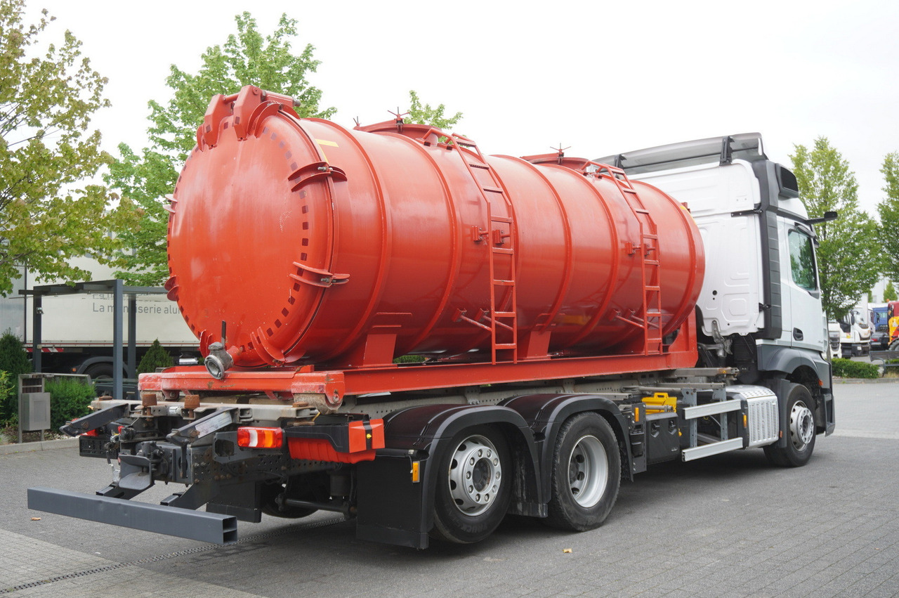MERCEDES-BENZ Actros 2545 6 × 2 MP5 / NEW septic barrel 13000 L - Carrobotte: foto 4 MERCEDES-BENZ Actros 2545 6 × 2 MP5 / NEW septic barrel 13000 L - Carrobotte: foto 4