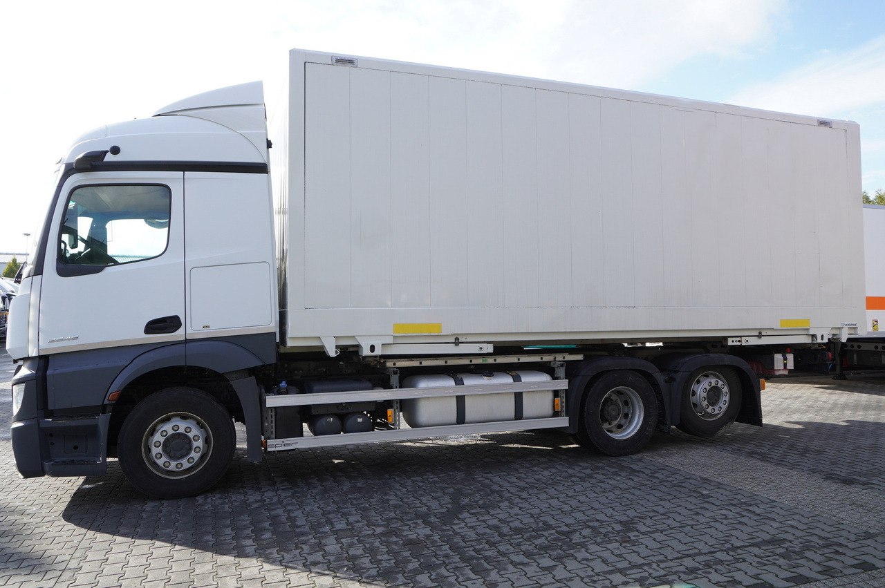 MERCEDES-BENZ Actros 2545 MP5 / KRONE 18 EPAL box body / ADR AT - Autocarro frigorifero: foto 5 MERCEDES-BENZ Actros 2545 MP5 / KRONE 18 EPAL box body / ADR AT - Autocarro frigorifero: foto 5