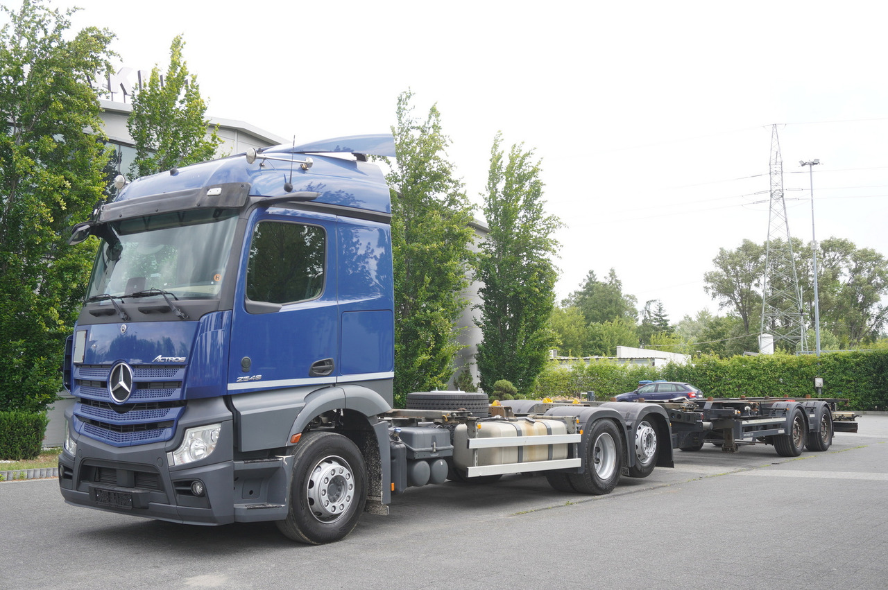 MERCEDES-BENZ Actros 2546 MP5 / BDF / 16.2 T load capacity / trailer BDF Kogel - Autocarro portacontainer/ Caisse interchangeable: foto 4 MERCEDES-BENZ Actros 2546 MP5 / BDF / 16.2 T load capacity / trailer BDF Kogel - Autocarro portacontainer/ Caisse interchangeable: foto 4