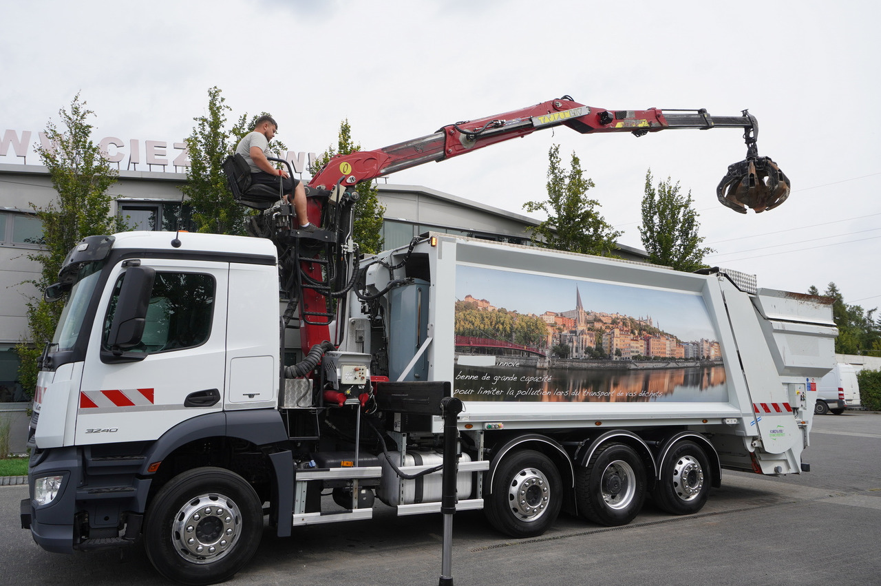 MERCEDES-BENZ Antos 3240 8x2 / Tajfun 5T crane / Farid Industries garbage truck/ 3 steered axles - Camion con gru: foto 1 MERCEDES-BENZ Antos 3240 8x2 / Tajfun 5T crane / Farid Industries garbage truck/ 3 steered axles - Camion con gru: foto 1