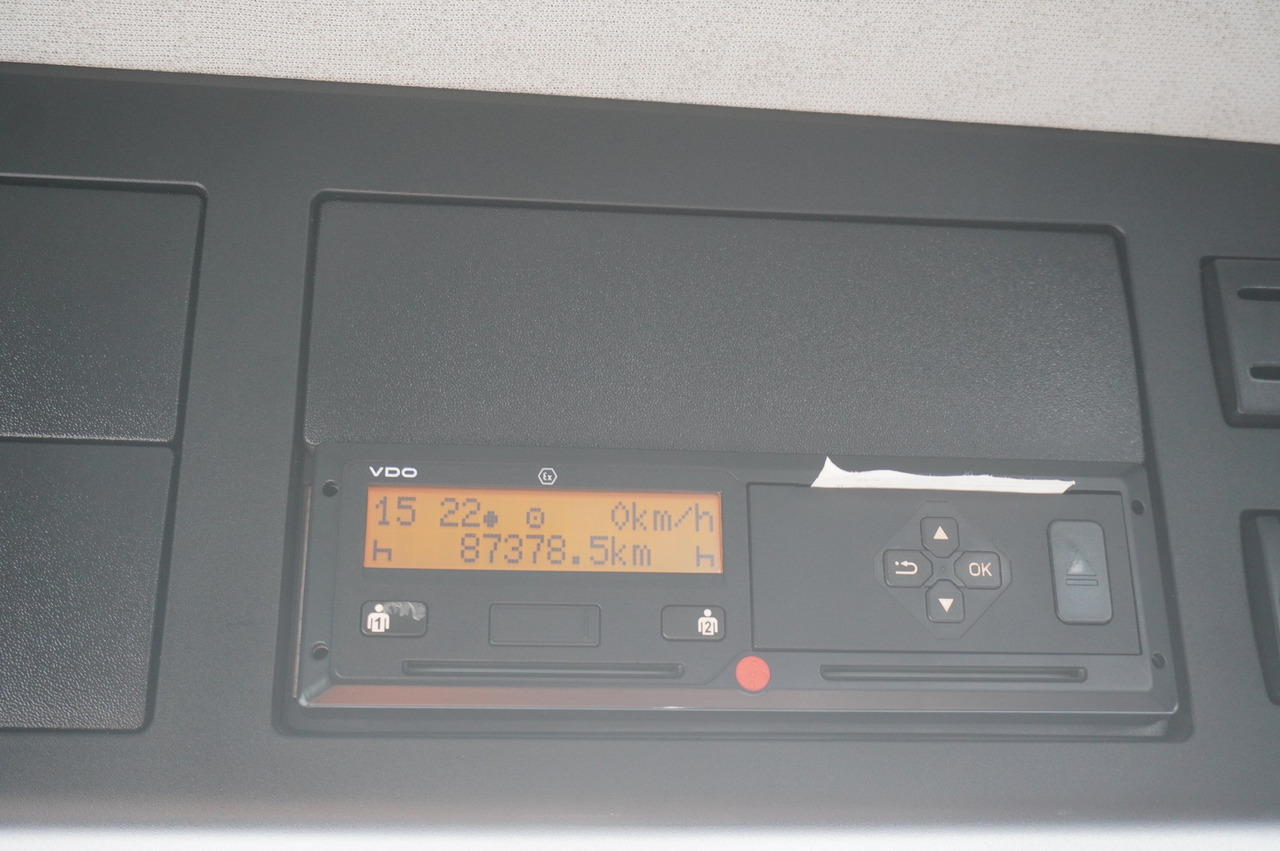 MERCEDES-BENZ Arocs 1833 / 87,000 km!!! / Hds HIAB X-DUO 128 B-2 / three-sided tipper - Autocarro con pianale/ Cassone fisso, Camion con gru: foto 2 MERCEDES-BENZ Arocs 1833 / 87,000 km!!! / Hds HIAB X-DUO 128 B-2 / three-sided tipper - Autocarro con pianale/ Cassone fisso, Camion con gru: foto 2