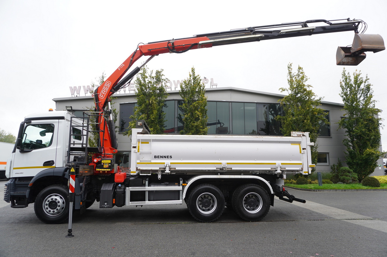 MERCEDES-BENZ Arocs 2636 6x4 / Fassi F175 / 7.7 t / 10 m / 2-side tipper / Bortmatic - Autocarro ribaltabile, Camion con gru: foto 5 MERCEDES-BENZ Arocs 2636 6x4 / Fassi F175 / 7.7 t / 10 m / 2-side tipper / Bortmatic - Autocarro ribaltabile, Camion con gru: foto 5