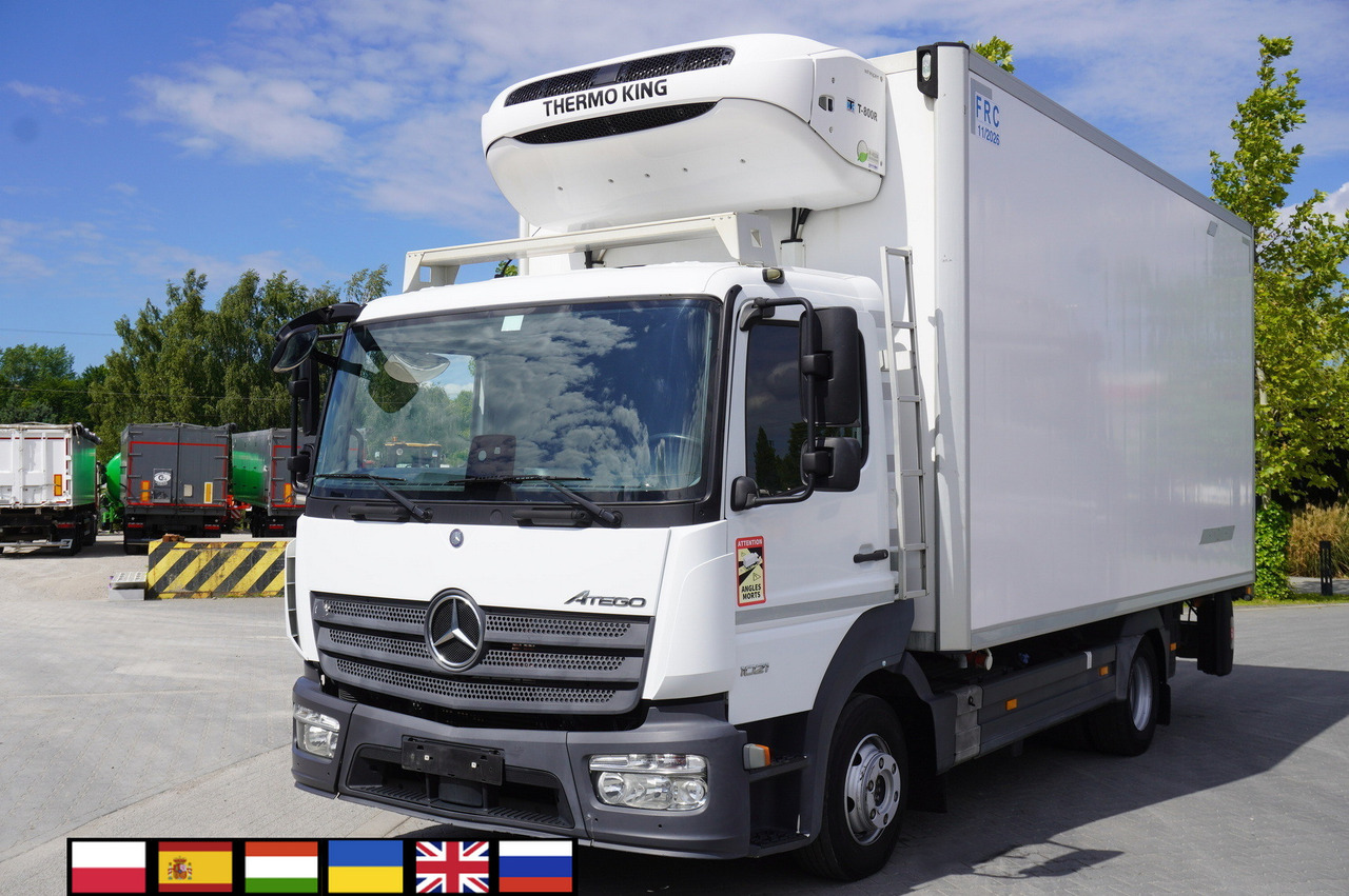 MERCEDES-BENZ Atego 1021 / Lamberet meat hook refrigerator / Carcass elevator 1000 kg / Thermoking T800 R - Autocarro frigorifero, Camion con gru: foto 1 MERCEDES-BENZ Atego 1021 / Lamberet meat hook refrigerator / Carcass elevator 1000 kg / Thermoking T800 R - Autocarro frigorifero, Camion con gru: foto 1