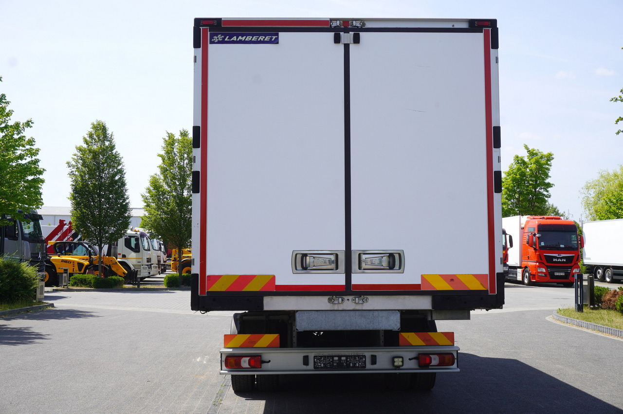 MERCEDES-BENZ Atego 1223 / Lamberet Refrigerator / Full ADR / Sleeper cab / 175 tho. km - Autocarro frigorifero: foto 4 MERCEDES-BENZ Atego 1223 / Lamberet Refrigerator / Full ADR / Sleeper cab / 175 tho. km - Autocarro frigorifero: foto 4