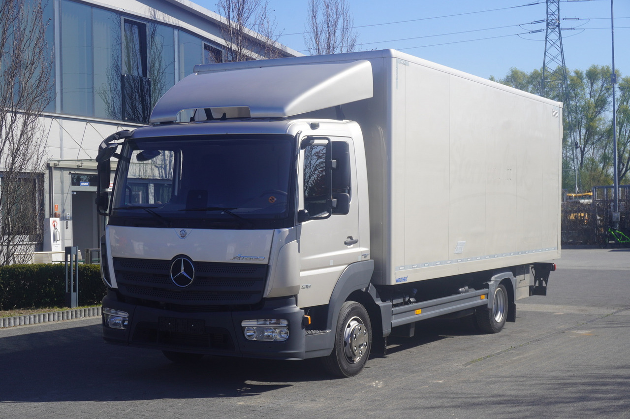 MERCEDES-BENZ Atego 818 / Box superstructure / DAUTEL tailgate 1.5 T - Autocarro furgonato: foto 1 MERCEDES-BENZ Atego 818 / Box superstructure / DAUTEL tailgate 1.5 T - Autocarro furgonato: foto 1