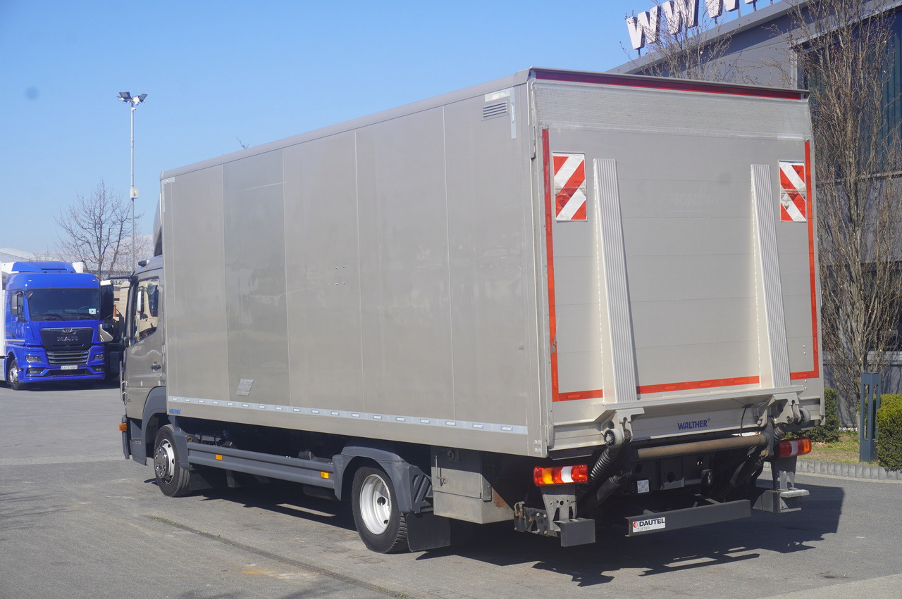 MERCEDES-BENZ Atego 818 / Box superstructure / DAUTEL tailgate 1.5 T - Autocarro furgonato: foto 3 MERCEDES-BENZ Atego 818 / Box superstructure / DAUTEL tailgate 1.5 T - Autocarro furgonato: foto 3