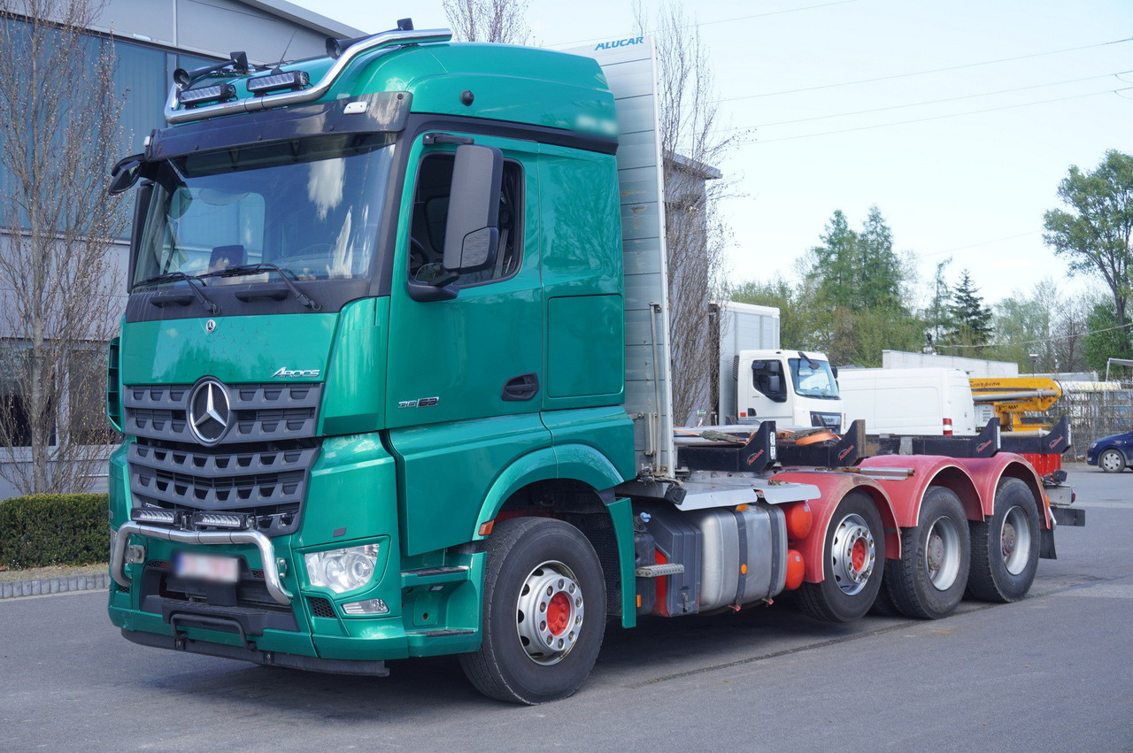 Mercedes-Benz Arocs 3563 8 × 4 / 630 HP / steered axle / Logging superstructure - Camion con gru: foto 3 Mercedes-Benz Arocs 3563 8 × 4 / 630 HP / steered axle / Logging superstructure - Camion con gru: foto 3