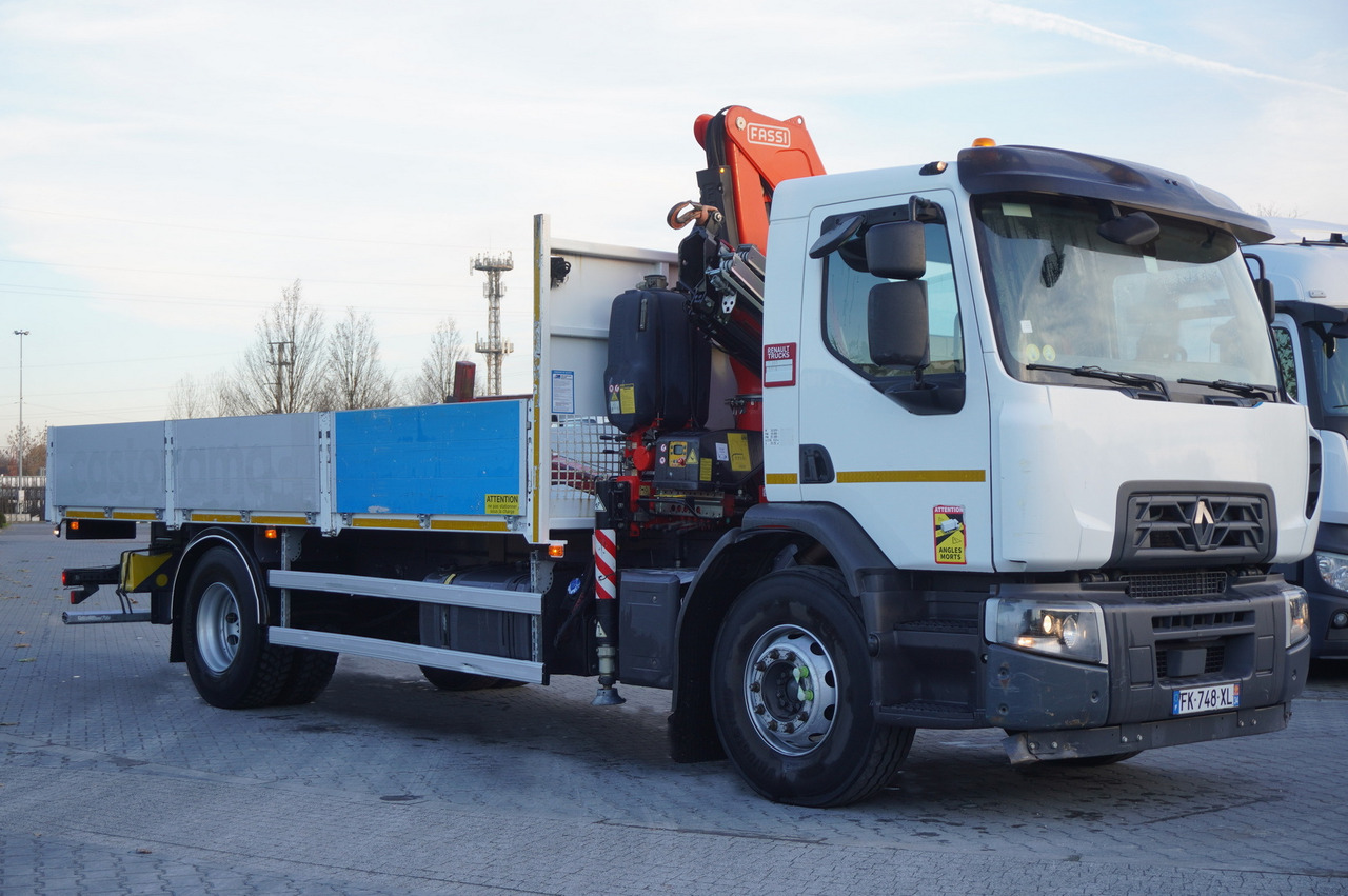 RENAULT C280 DTI 8 / FASSI crane 5.6 T / range 8 m / Flatbed 15 EPAL - Autocarro con pianale/ Cassone fisso, Camion con gru: foto 5 RENAULT C280 DTI 8 / FASSI crane 5.6 T / range 8 m / Flatbed 15 EPAL - Autocarro con pianale/ Cassone fisso, Camion con gru: foto 5