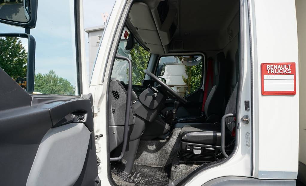 Autocarro furgonato RENAULT D12 E6 / Container 18 pallets / tail lift: foto 7