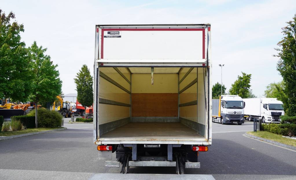 Autocarro furgonato RENAULT D12 E6 / Container 18 pallets / tail lift: foto 6